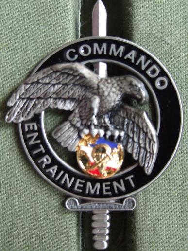 France C.N.E.C. COMMANDO ENTRAINMENT Pocket Crest  
