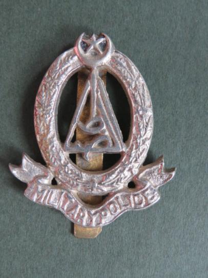 Pakistan Post 1947 Military Police Headdress Badge