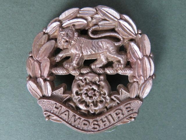 British Army The Hampshire Regiment WW2 Economy Cap Badge