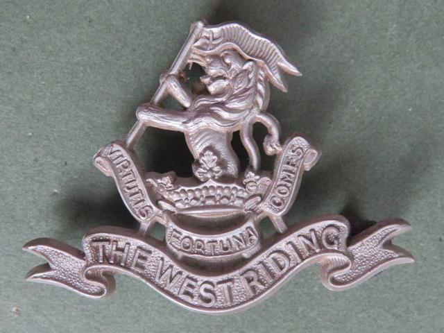 British Army WW2 Economy The Duke of Wellington's Regiment (West Riding) Cap Badge