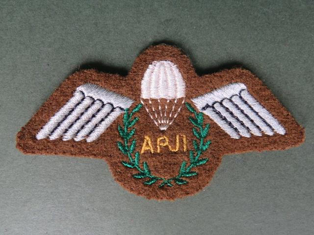 Great Britain Army Assistant Parachute Jump Instructor Parachute Wings