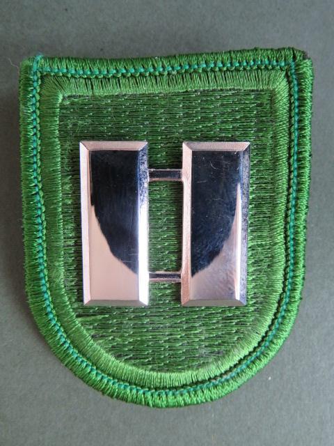 USA Army 10th Special Forces Group Beret Flash with Captain Rank Insignia