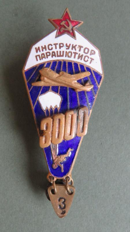 USSR Parachute Instructor Badge 1968-1989 3000 Jumps with 3 / 4 Hanger