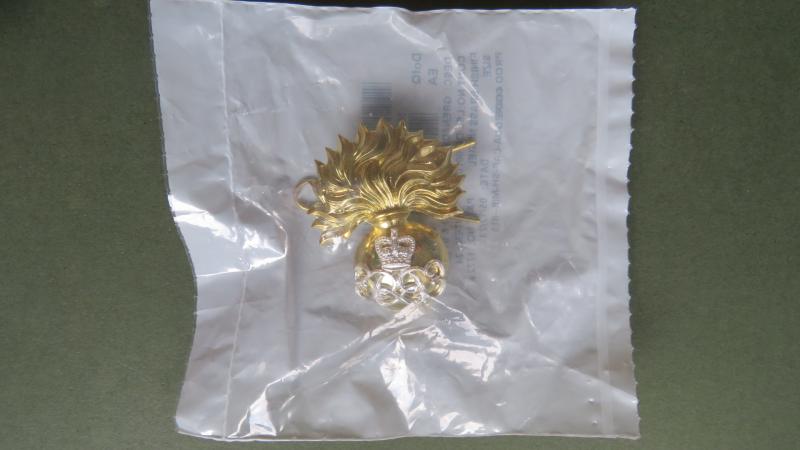 British Army Grenadier Guards Warrant Officers & Staff Cap Badge