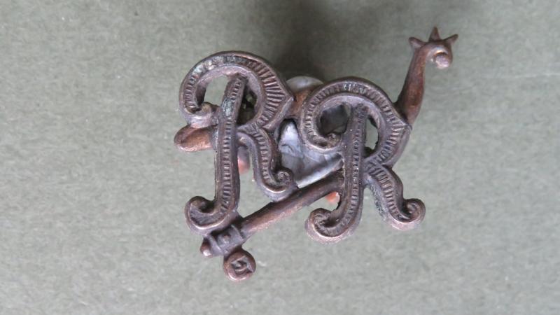 British Army The City of London Yeomanry (Rough Riders) Officers Service Dress Collar Badge