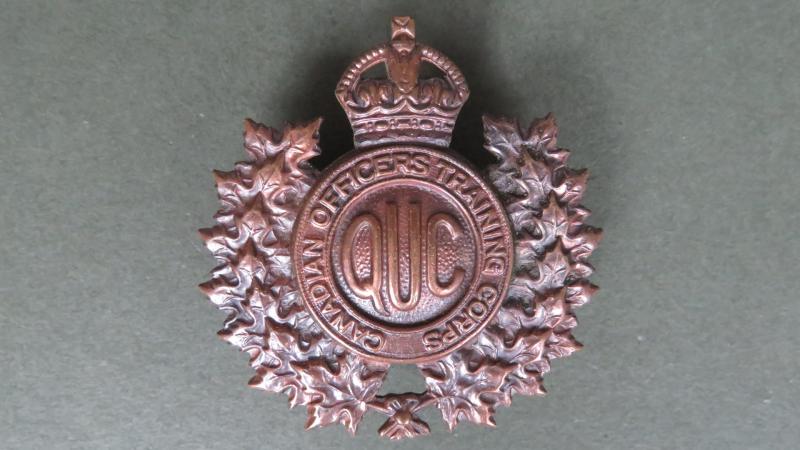 Canada Army Queen's University Contingent Canadian Officers Training Corps Cap Badge