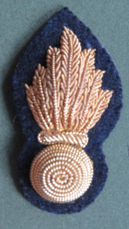 British Army Royal Artillery 7 Flame Mess  Dress Collar Badge