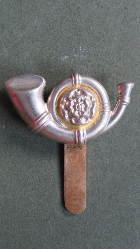 British Army The King's Own Yorkshire Light Infantry Post 1938 Cap Badge