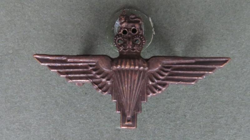 British Army Post 1953 Parachute Regiment Officers Service Dress Collar Badge