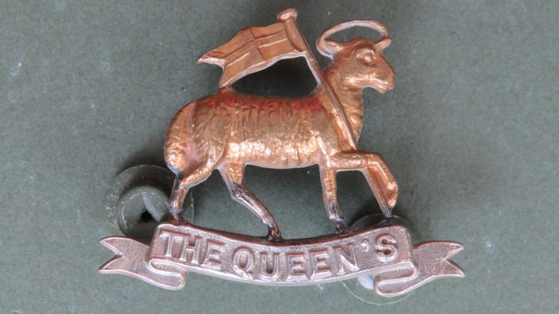 British Army The Queen's Royal Regiment (West Surrey) 1897-1920 Pattern Collar Badge