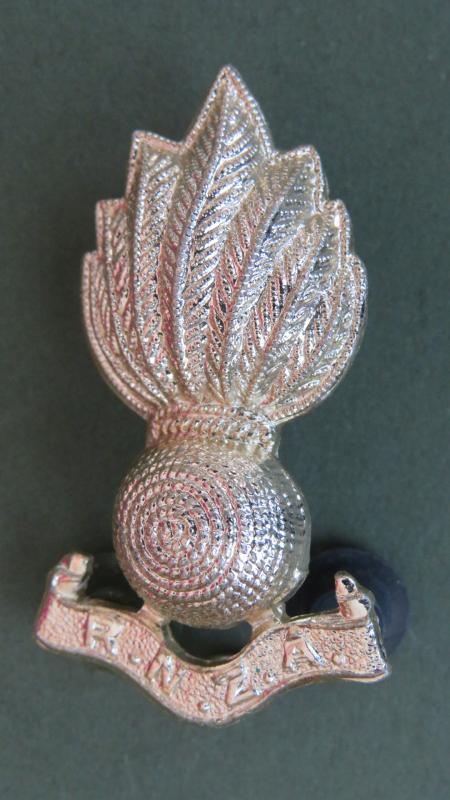 New Zealand Army Royal New Zealand Artillery Collar Badge
