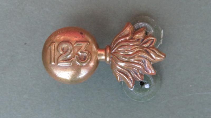Canada WW1 Canadian CEF 123rd Battalion Collar Badge