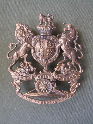 British Army Royal Artillery QVC Cloth Helmet Badge