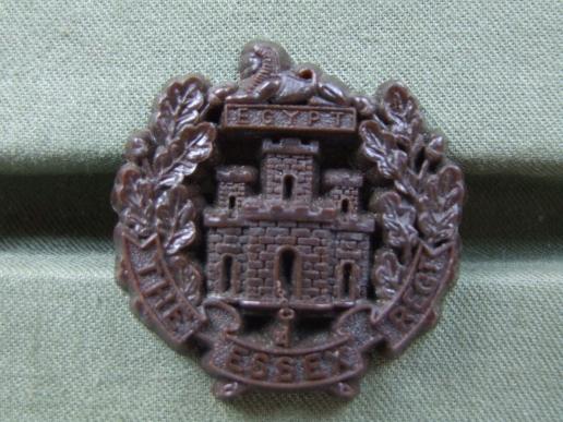 British Army The Essex Regiment WW2 Economy Cap Badge