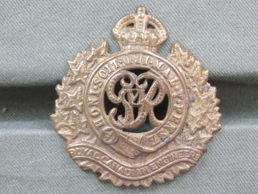 Canada GVI Royal Canadian Engineers Cap Badge