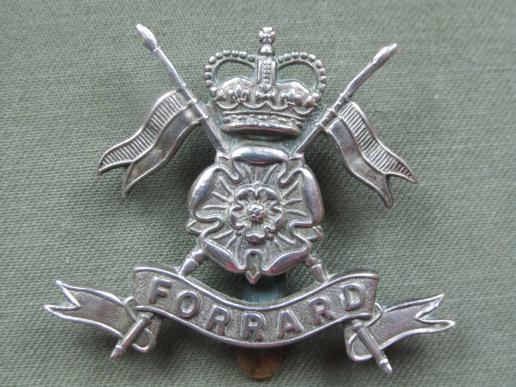 British Army The Queen's Own Yorkshire Yeomanry Cap Badge