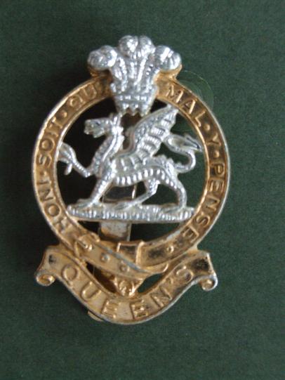 British Army The Queen's Regiment Cap Badge