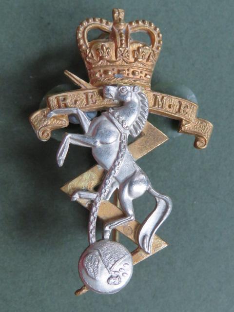 British Army 1947-1953 Royal Electrical & Mechanical Engineers Cap Badge