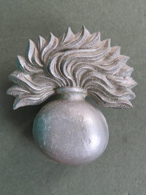 British Army WW2 Plastic Grenadier Guards Cap Badge