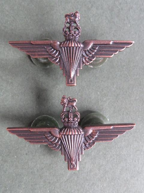 British Army Parachute Regiment EIIR Officer's Collar Badges